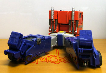 optimus030.jpg