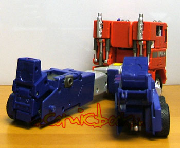 optimus031.jpg