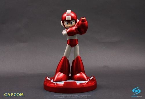 CAPCOM_Mega_Man_Statue_Red.jpg