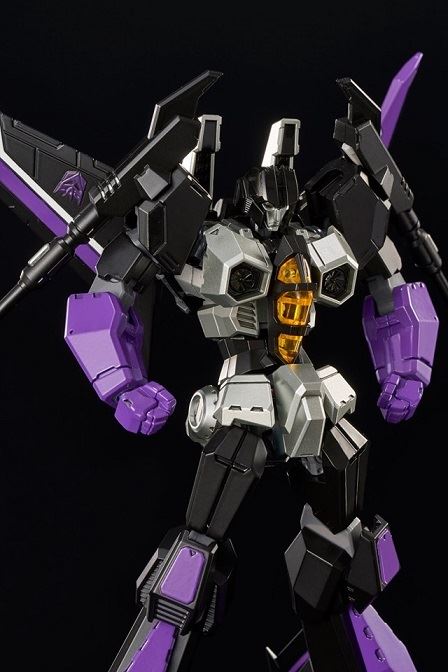 Transformers_Flame_Toys_Skywarp_Furai.jpg