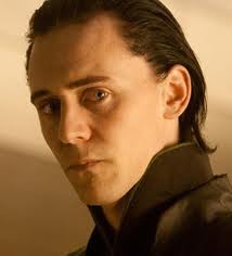 tomhiddlestonloki.jpg