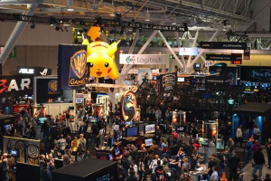 Pax-East-2011-Photos-The-Showfloor.png